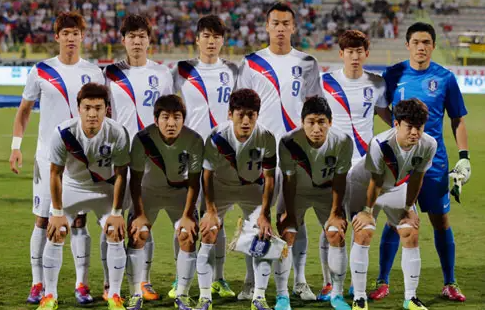 如何贴合潮