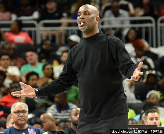 足球等团队 足球等团队