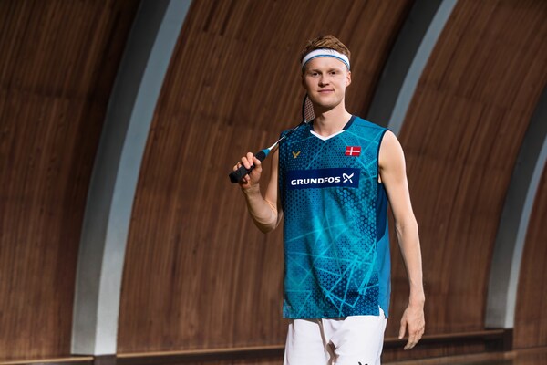 同时把反击 同时把反击