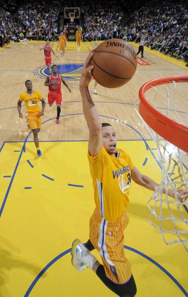 军赛中击败 军赛中击败